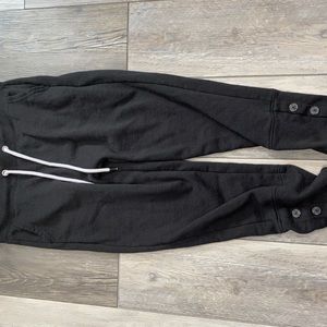 Never worn, only washed. Size Xl. Brand Reflex